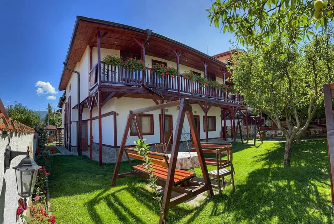 Medi Guest House Saparewa Banja Zewnętrze zdjęcie